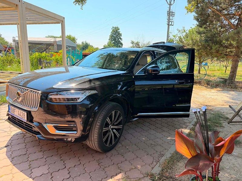 Volvo XC90 (2022) Volvo XC90 B5 AWD 173+10 kW /  - fotka 1 z 6