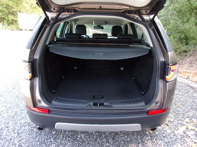 Land Rover Discovery Sport (2015) 2.2D 4X4 110kW AUTOMAT KŮŽE KM - fotka 20 z 24