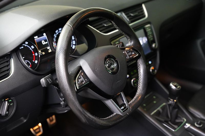 Škoda Octavia - fotka 14 z 27