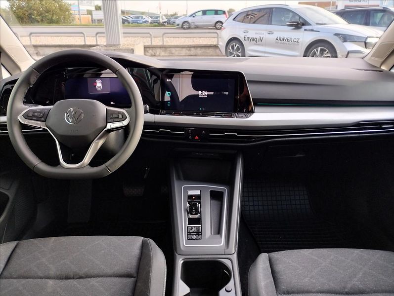 Volkswagen Golf Variant 1,5 eTSI 7DSG mHEV  Life - fotka 9 z 17