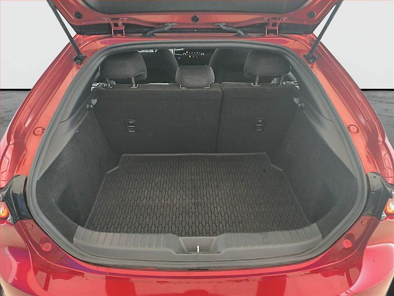 Mazda 3 (2021) 2.0 Skyactiv-G - fotka 12 z 16