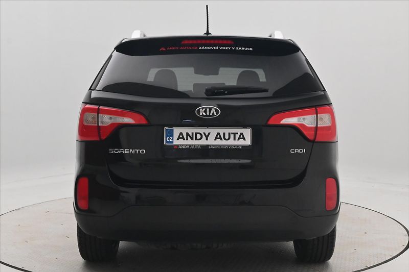 Kia Sorento 2,2 CRDI 145 kW AT 4x4 Navigac - fotka 6 z 30