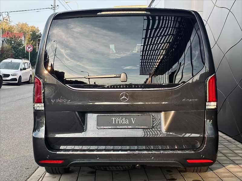 Mercedes-Benz Třídy V 2,0 300 d / Exclusive / L / 4M - fotka 5 z 21