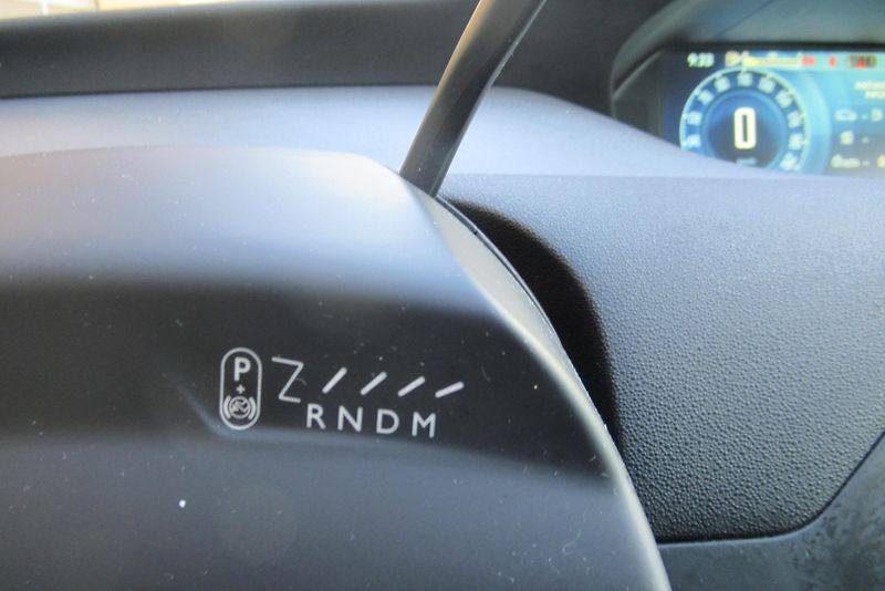 Citroën C4 Picasso 2.0 HDi AT PANORAMA NAVIGACE - fotka 12 z 32