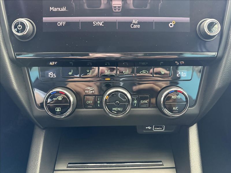 Škoda Octavia 2,0   TDI 110kW,DSG,SOLEIL,1.M - fotka 21 z 28