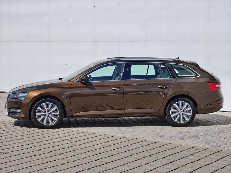 Škoda Superb Style 6MP 2,0TDI - fotka 3 z 25