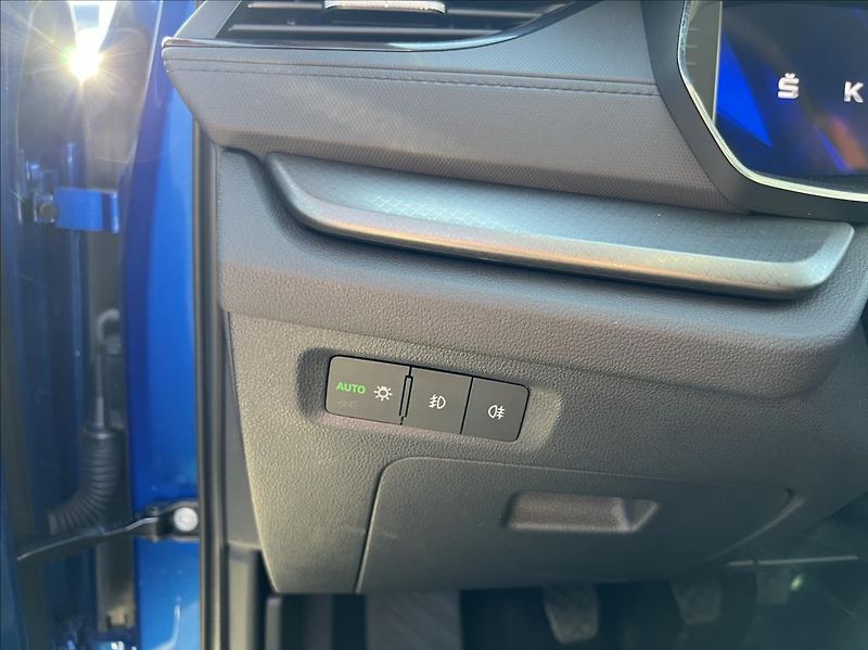 Škoda Octavia 2,0 TDi Ambition LED záruka - fotka 23 z 29