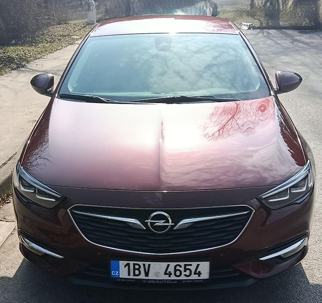 Opel Insignia (2018) - fotka 2 z 18