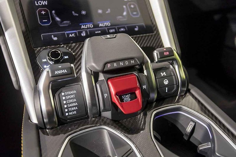 Lamborghini Urus.