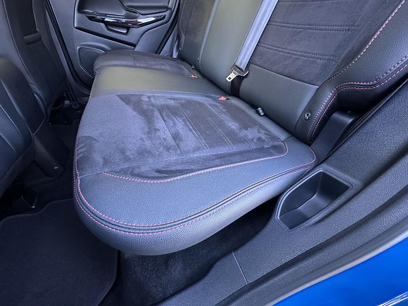 Ford EcoSport (2021) 1.0EB/103kW *ST LINE* 1.Maj. - fotka 26 z 41