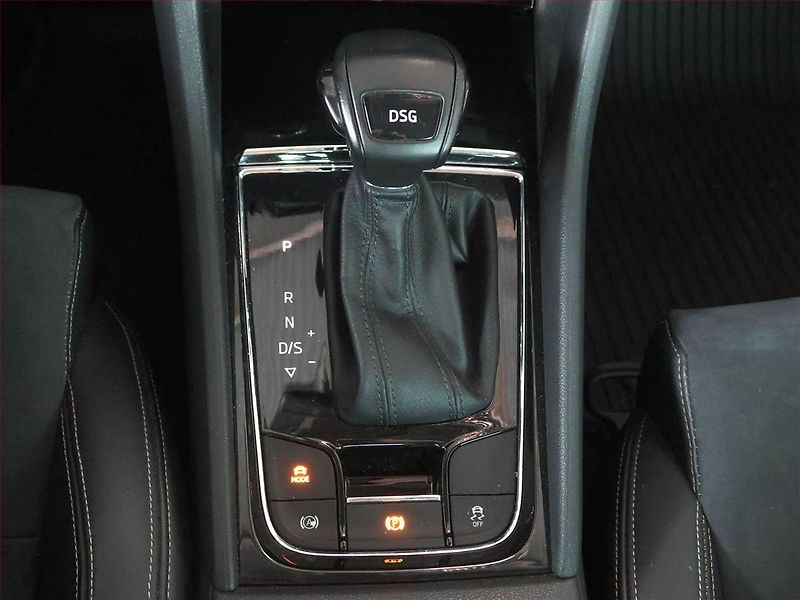 Škoda Karoq (2017) Style 1.5 TSI - fotka 13 z 18