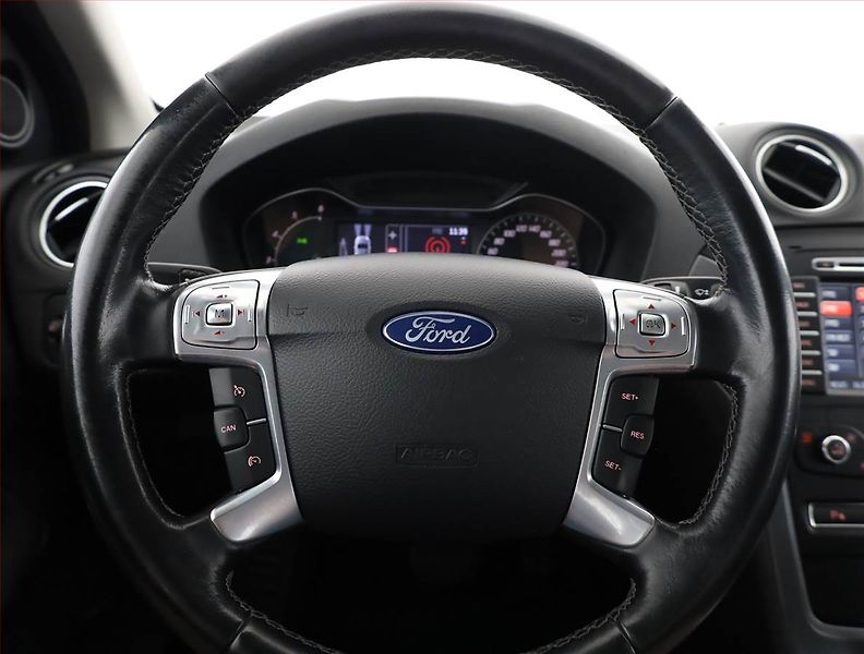 Ford Mondeo (2013) 2.0 TDCi, Automat, Serv.kniha - fotka 8 z 19