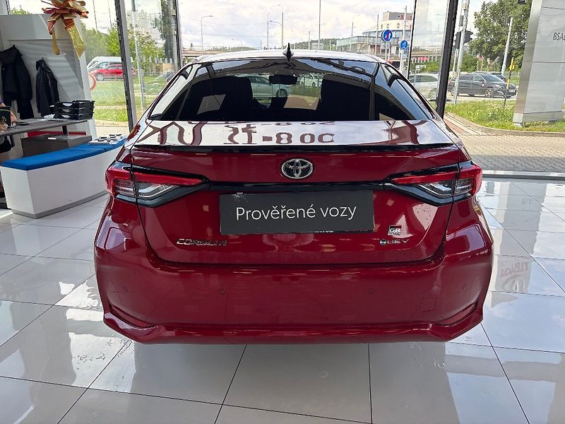 Toyota Corolla 1.8HSD 72kW GR Sport 2024 - fotka 5 z 15