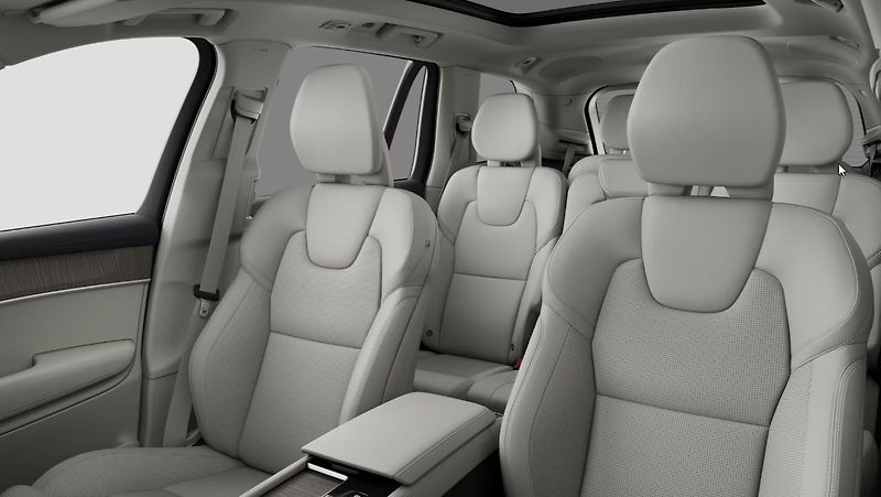 Volvo XC90 (2026) T8 PLUS BRIGHT - fotka 8 z 13