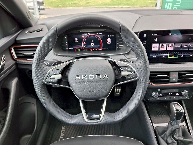 Škoda Scala (2025) Monte Carlo DSG 1,5TSi 110kW - fotka 15 z 35