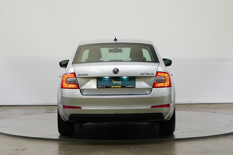 Škoda Octavia - fotka 6 z 23