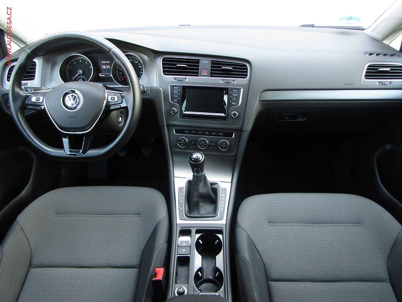 Volkswagen Golf (2014) 1.2 TSi, Comfortline, +kola - fotka 8 z 20