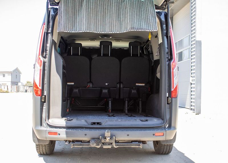 Ford Tourneo Custom - fotka 24 z 27