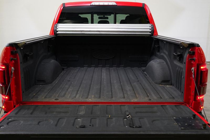 Ford F-150 - fotka 28 z 28
