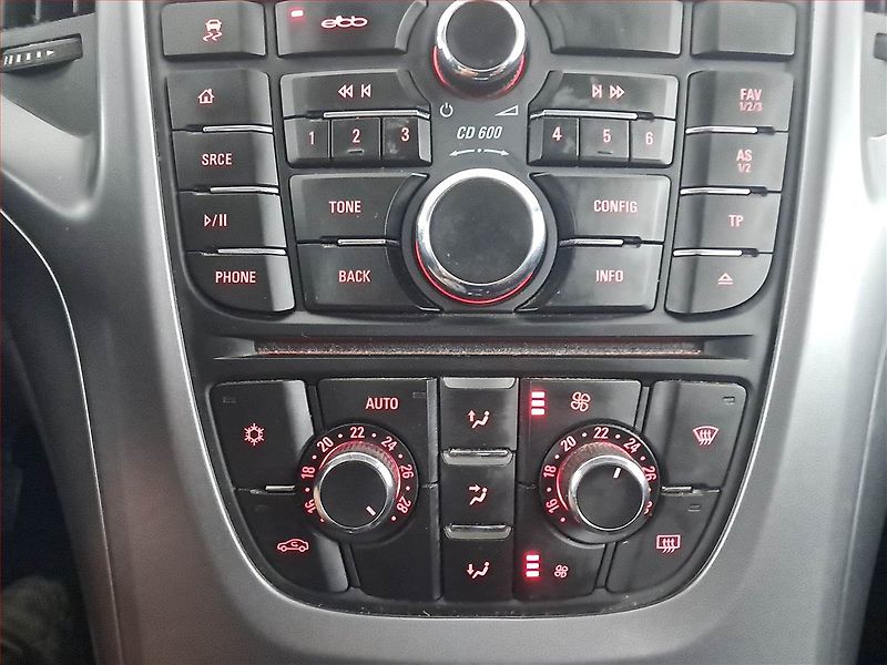 Opel Astra (2016) 1.6 CDTI, Tažné, v provozu - fotka 13 z 17