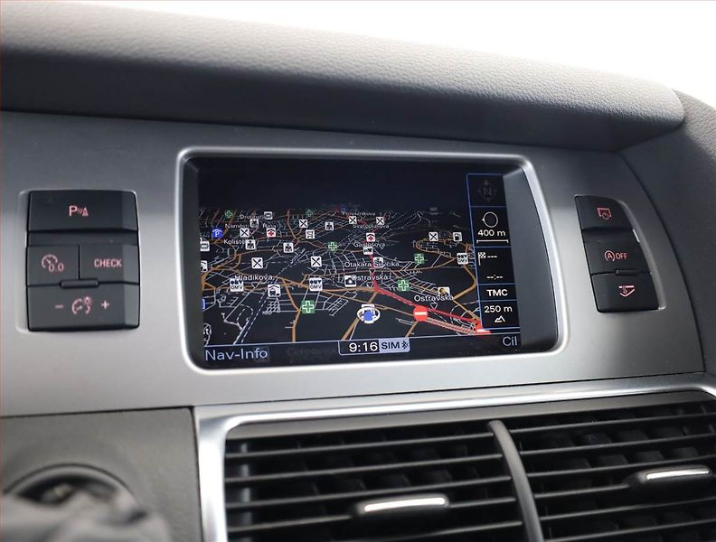 Audi Q7 (2011) S-Line 3.0 TDI, 4X4, Automat - fotka 14 z 20