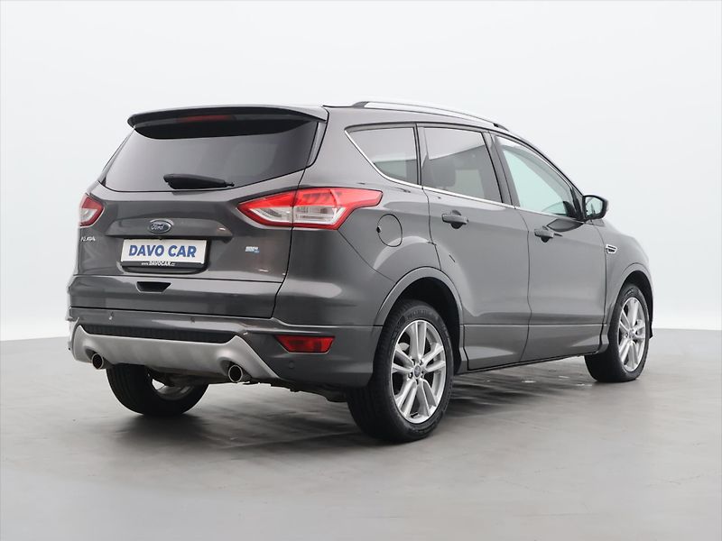 Ford Kuga 2,0 TDCi 132kW 4x4 Titanium - fotka 7 z 35