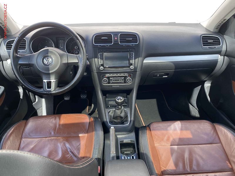 Volkswagen Golf (2011) 1.4 TSi, Highline, kůže - fotka 8 z 17