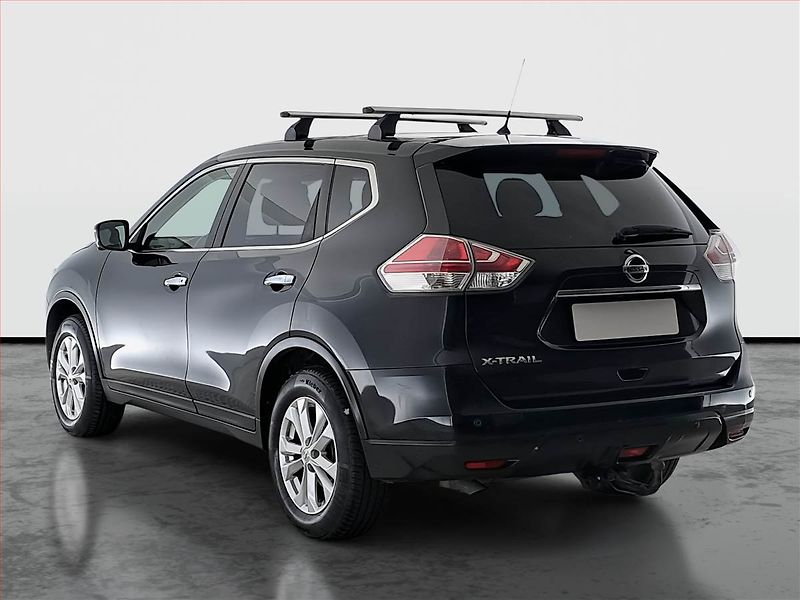 Nissan X-Trail (2015) 1.6 dCi, 4X4, 7 míst - fotka 4 z 22