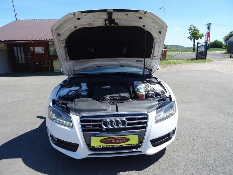 Audi A5 2,0 155 kW TFSi  S- Line - fotka 25 z 29