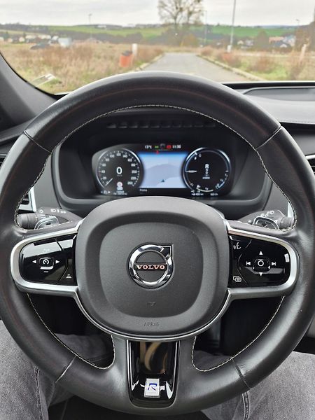Volvo XC90 (2019) 2.0 /288kW - fotka 37 z 37