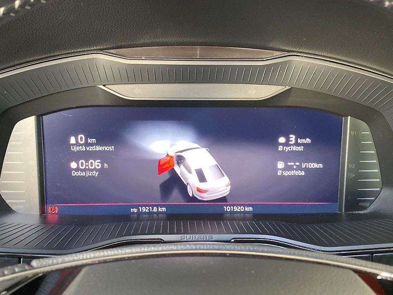 Škoda Superb (2022) 2.0 TDI 4x4 DSG Sportline - fotka 10 z 35