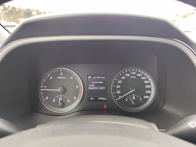 Hyundai Tucson 2.0 CRDI/136kW Adventure DCT - fotka 15 z 28