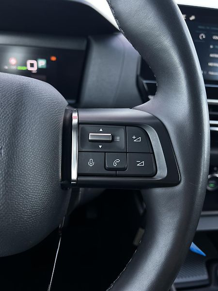Citroën ë-C4 100kW 50kWh Feel 1.Maj DPH - fotka 11 z 23