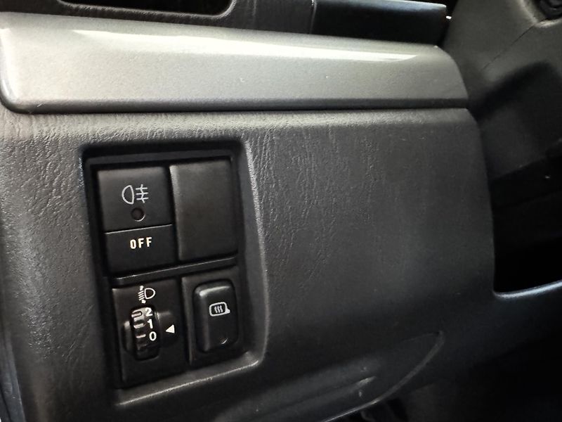 Suzuki Grand Vitara (2005) 1.6i 69 kw 4x4 - fotka 20 z 23
