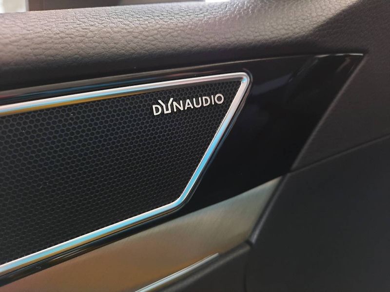 Volkswagen Arteon (2020) 2.0 TDI 4Motion (140kW/190k) D - fotka 21 z 25