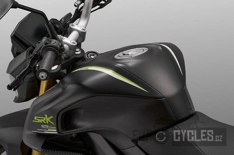 QJ Motor SRK 125 S (2026) - fotka 10 z 14