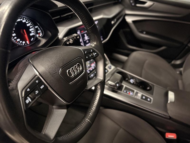 Audi A6 (2019) 40TDi,150KW,ACC - fotka 31 z 33