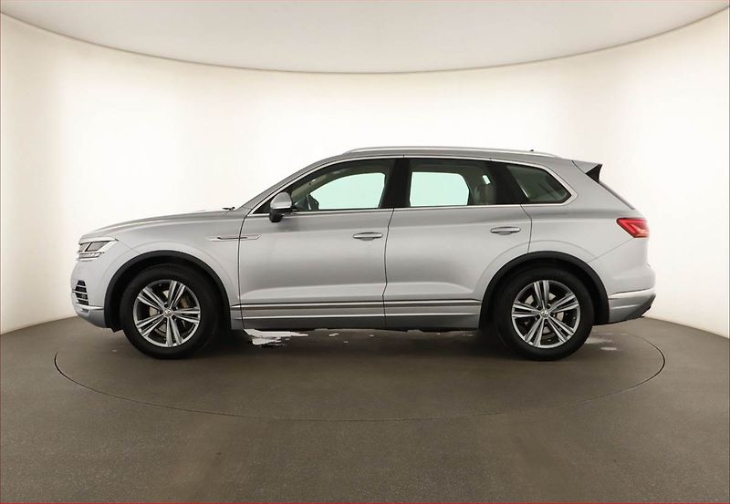 Volkswagen Touareg (2018) 3.0 TDI - fotka 3 z 19