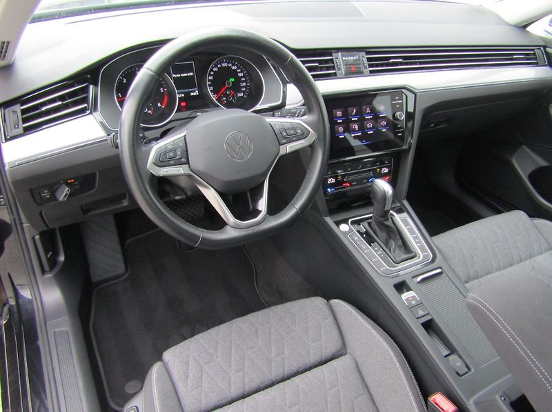 Volkswagen Passat Business 2.0 TDI 110KW DSG Var - fotka 5 z 30