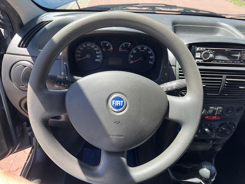Fiat Punto 1.2 8V ČR - fotka 18 z 23