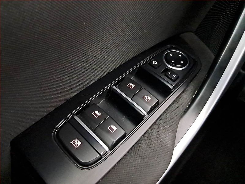 Kia Ceed (2022) 1.5 T-GDI, Automat, Serv.kniha - fotka 20 z 21