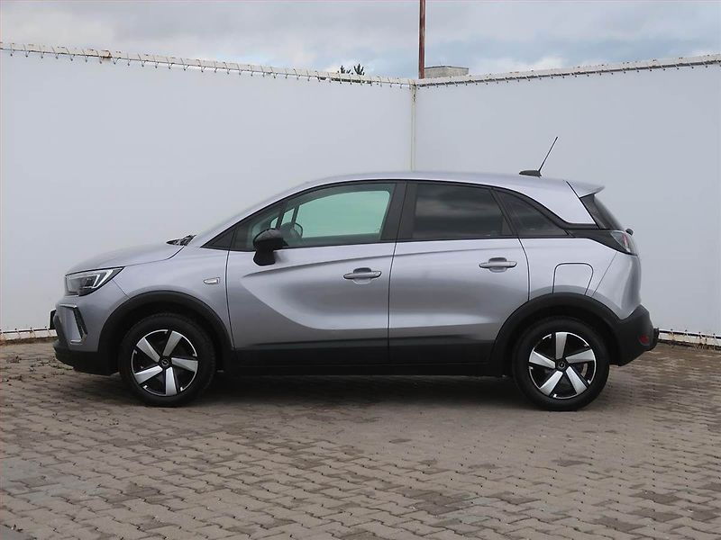 Opel Crossland X (2021) 1.2 Turbo, Serv.kniha - fotka 3 z 17