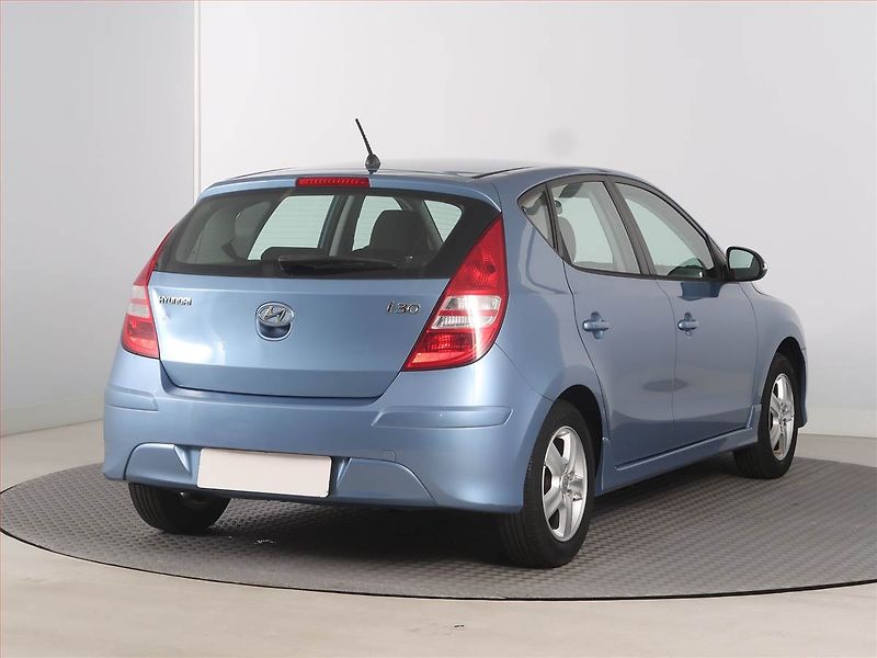 Hyundai i30 (2011) 1.4 CVVT, ČR,1.maj, Tempomat - fotka 5 z 15