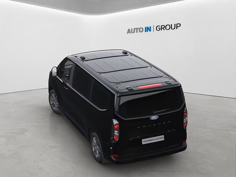 Ford Tourneo Custom (2026) 2,0 EcoBlue L2 TITANIUM - fotka 7 z 8