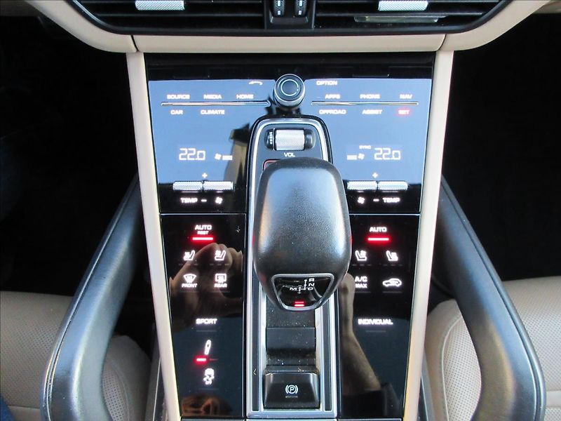 Porsche Cayenne S, 441HP, HeadUp, Pano, Bose, - fotka 23 z 40