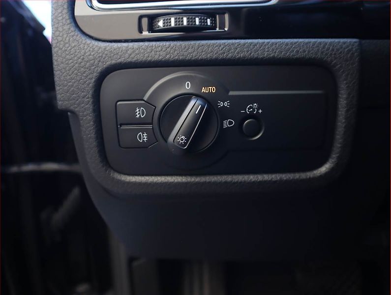Volkswagen Touareg (2016) 3.0 TDI, 4X4, Automat - fotka 23 z 23
