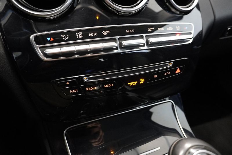 Mercedes-Benz Třídy C (2015) C200 CDI - fotka 24 z 31