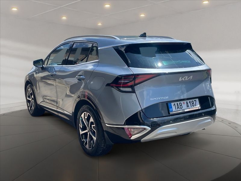 Kia Sportage 1,6 TGDI Top 4x4 DSG - fotka 4 z 11