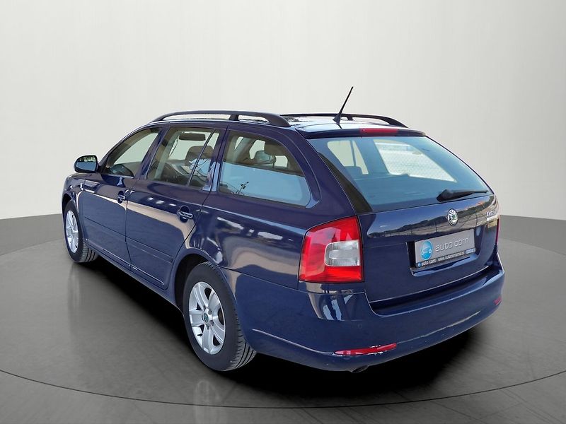 Škoda Octavia 1.6TDI Ambition Serviska - fotka 3 z 35