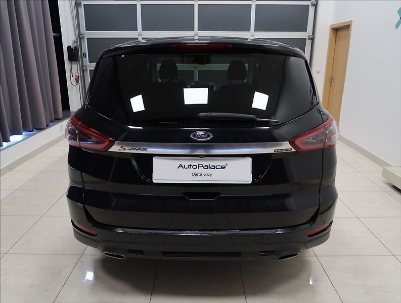Ford S-MAX 2,0 EcoBlue NAVI KAMERA VÝHŘEV - fotka 6 z 46